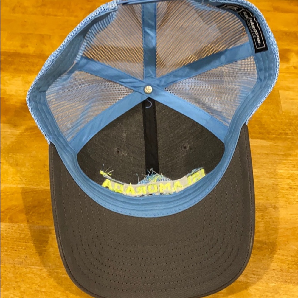 Adjustable hat - Picture 4 of 5